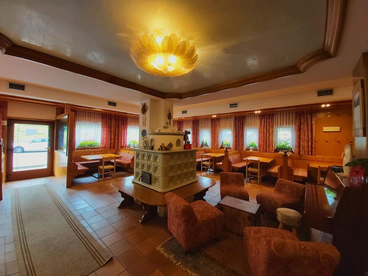 Albergo Scoiattolo Falcade Exterior foto